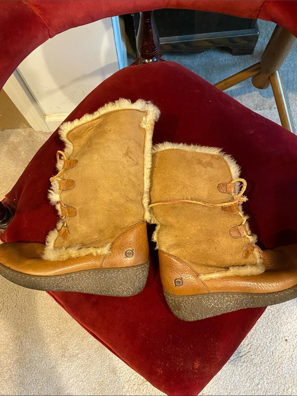 Born Chestnut Brown Faux-Shearling Lace-Up Winter Boots